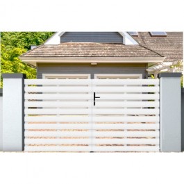 Portail battant PVC standard LYON blanc (présenté en ambiance)